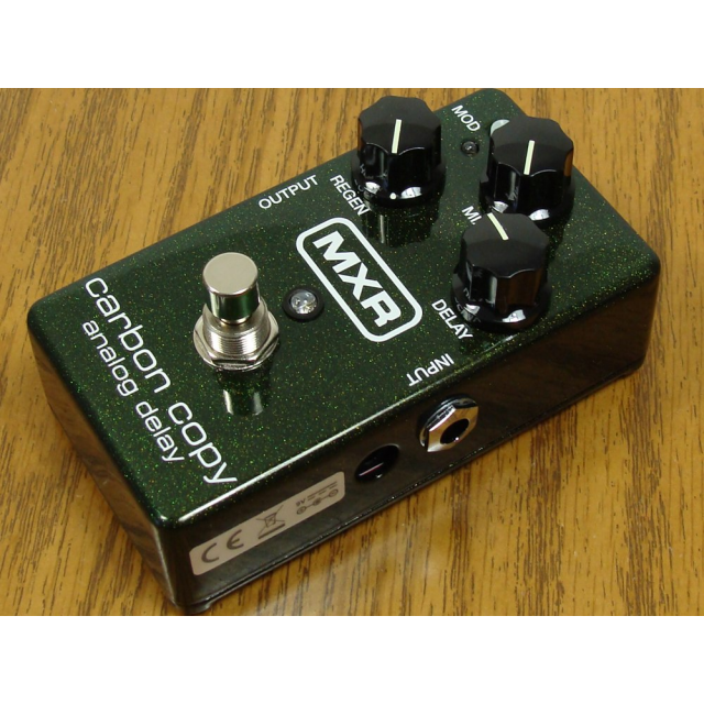 MXR CARBON COPY ANALOG DELAY