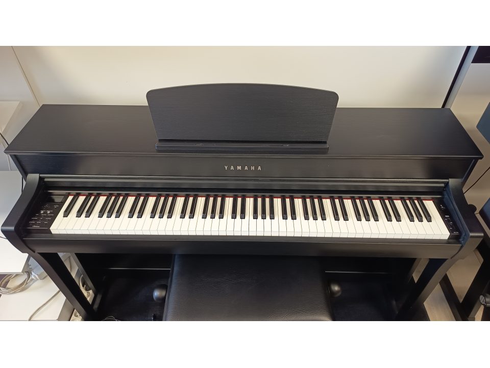 PIANO NUMERIQUE MEUBLE YAMAHA
