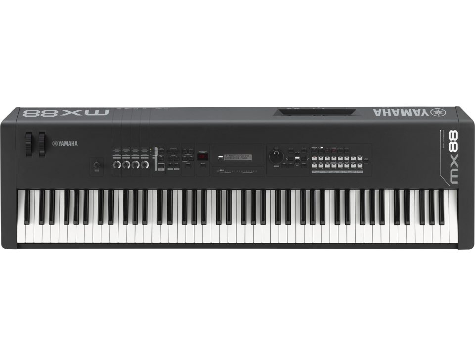 SYNTHETISEUR YAMAHA